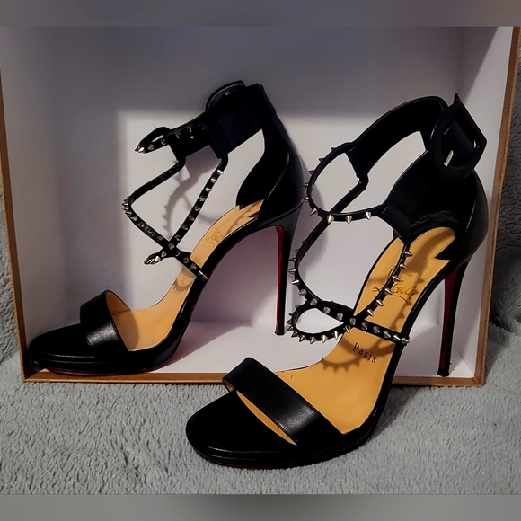 Christin louboutin  chaco lux heels  38.5 (8.5) black - Picture 1 of 16